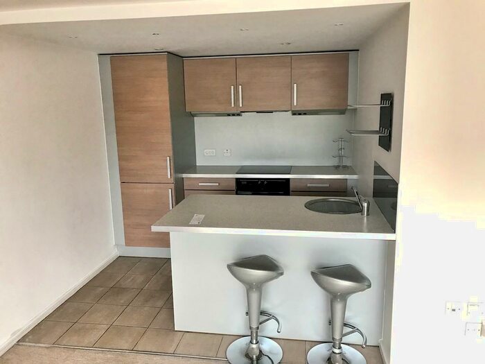 1 Bedroom Apartment To Rent In Trinity One, Leeds City Centre, LS9