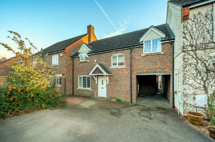 4 Bedroom End Of Terrace House To Rent In Howkin Close, Bromham, Bedford, MK43