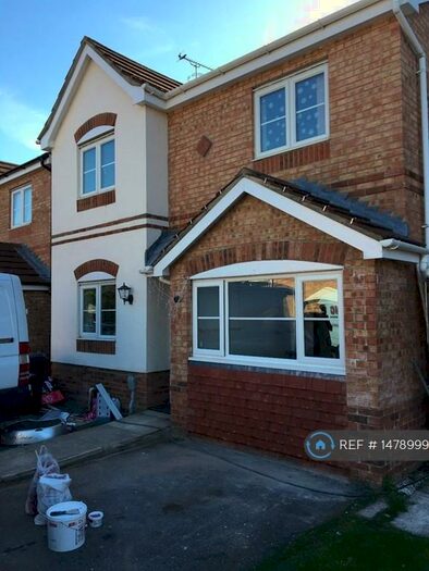 3 Bedroom Detached House To Rent In Broadwaters, Kingswood, Hull, HU7
