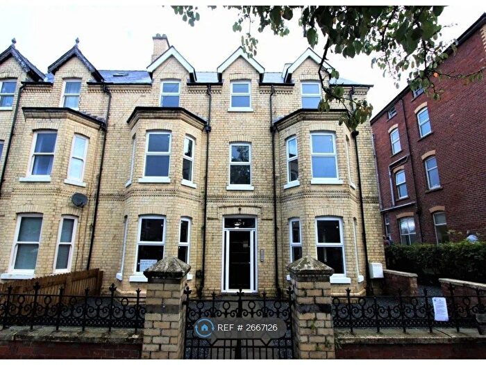2 Bedroom Flat To Rent In The Grove, Llandrindod Wells, LD1