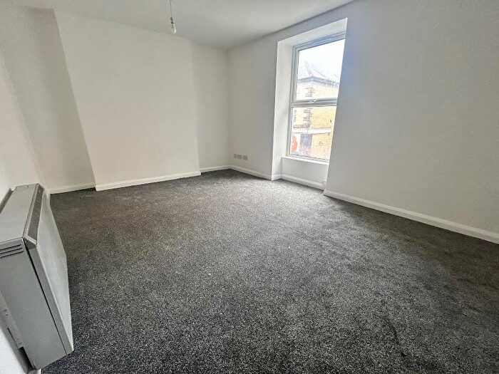 1 Bedroom Apartment To Rent In Pool Street, Caernarfon, LL55