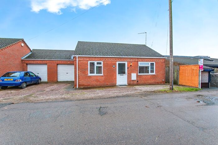 2 Bedroom Detached Bungalow For Sale In Elm Low Road, Wisbech, PE14