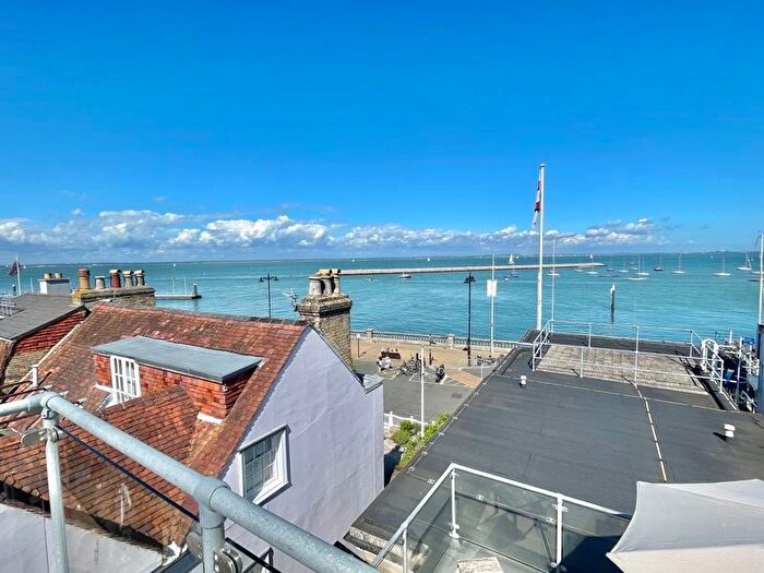 4 Bedroom Terraced House To Rent In Watch House Lane, Cowes, PO31