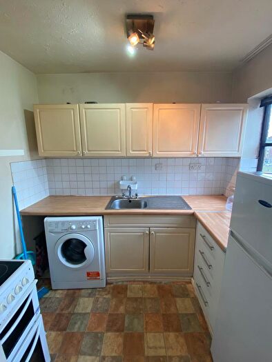 2 Bedroom Apartment To Rent In Somerset Gardens, London, N17