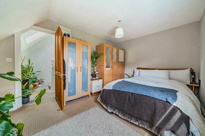 2 Bedroom Flat For Sale In Sunderland Road, Forest Hill, SE23