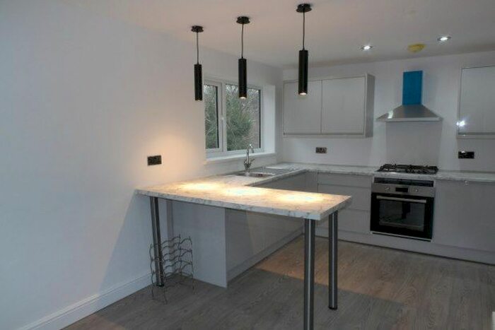 3 Bedroom Flat To Rent In East Park Road, Blackburn, BB1