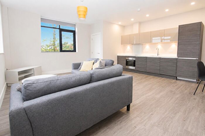 Studio To Rent In Dawsons Square, Pudsey, LS28