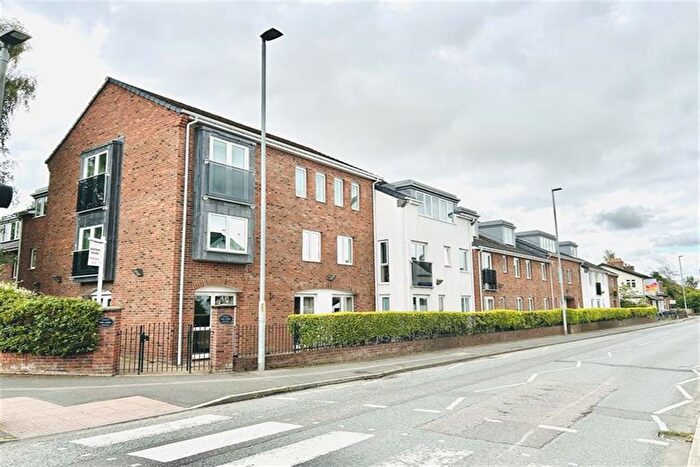 1 Bedroom Flat For Sale In The Limes, Booths Hill Close, Lymm, WA13