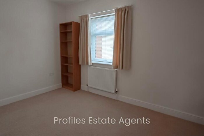 2 Bedroom Semi-Detached House For Sale In Druid Street, Hinckley, LE10