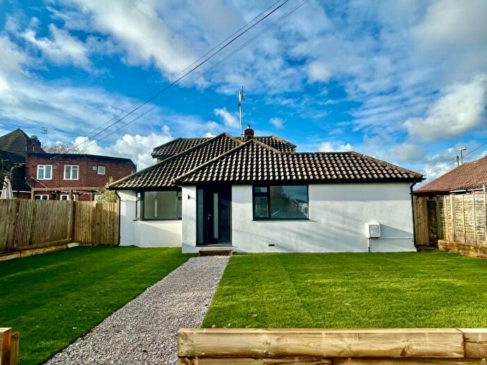 4 Bedroom Detached Bungalow To Rent In Grinstead Lane, Lancing, BN15