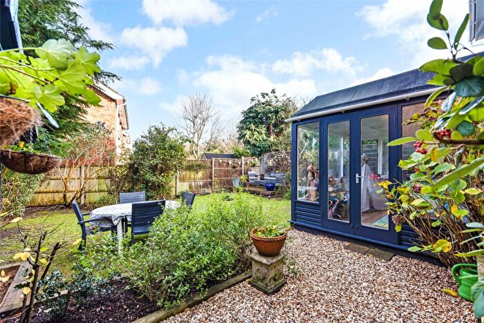 3 Bedroom Detached House For Sale In Gloucester Way, Chichester, West Sussex, PO19