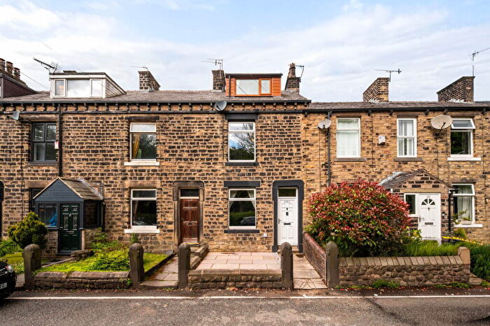 3 Bedroom Terraced House For Sale In Huddersfield Road, Diggle, Saddleworth, OL3