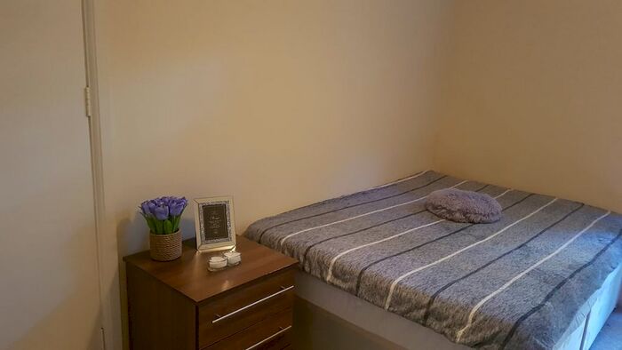 Studio To Rent In Marlborough Road, Watford, WD18