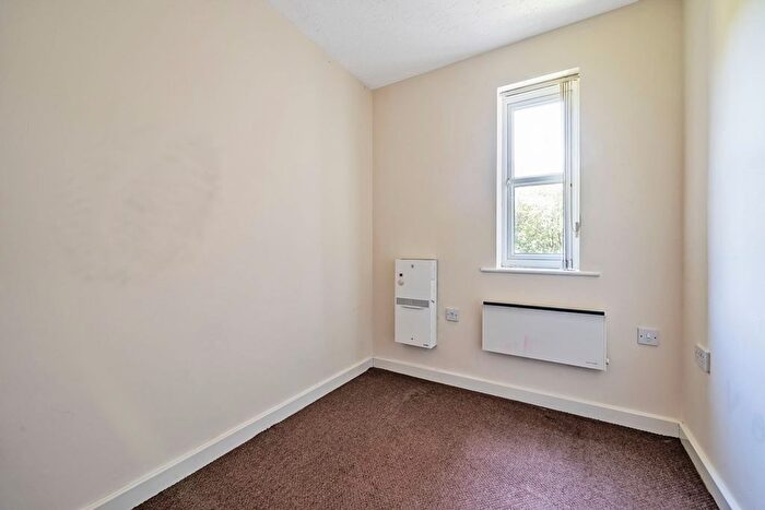 2 Bedroom Flat To Rent In Carlton Street, Farnworth, BL4