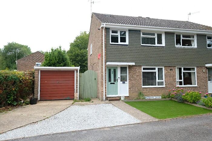 3 Bedroom Semi-Detached House For Sale In Canterbury Drive, Dibden, Southampton, SO45