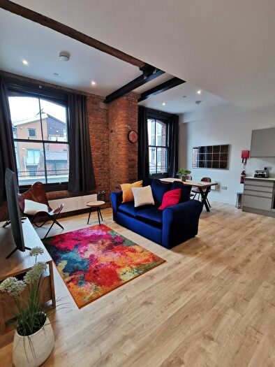 1 Bedroom Apartment To Rent In School Street, Manchester, M4