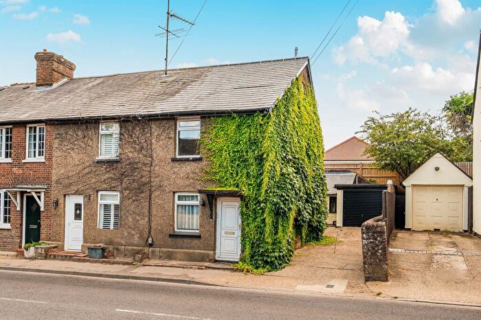 2 Bedroom End Of Terrace House For Sale In High Street, Sandridge, St. Albans, AL4