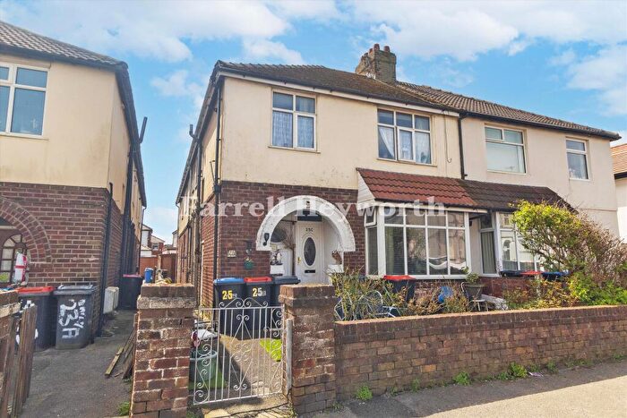 2 Bedroom Flat For Sale In Coronation Road, Thornton Cleveleys, FY5
