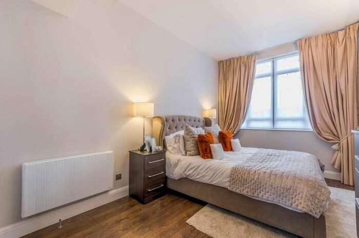 2 Bedroom Flat To Rent In City Road, City, London, EC1V