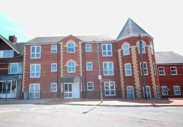 2 Bedroom Flat To Rent In The Towers Station Road, Desborough, Kettering, NN14