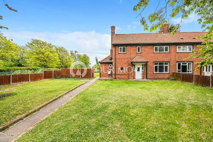 3 Bedroom Semi-Detached House For Sale In Stow Park Road, Stow, Lincoln, LN1