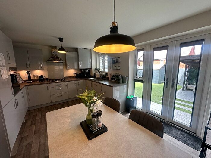 4 Bedroom Detached House To Rent In Pinnels Road, Wellingborough, NN8