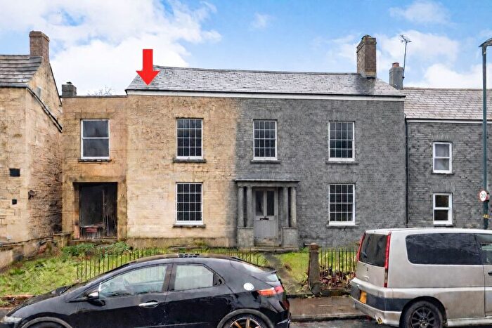 3 Bedroom Semi-Detached House For Sale In Regent Street, Stonehouse, Gloucestershire, GL10