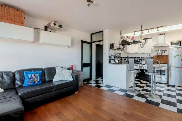 1 Bedroom Flat To Rent In Kennington Road, London, SE11