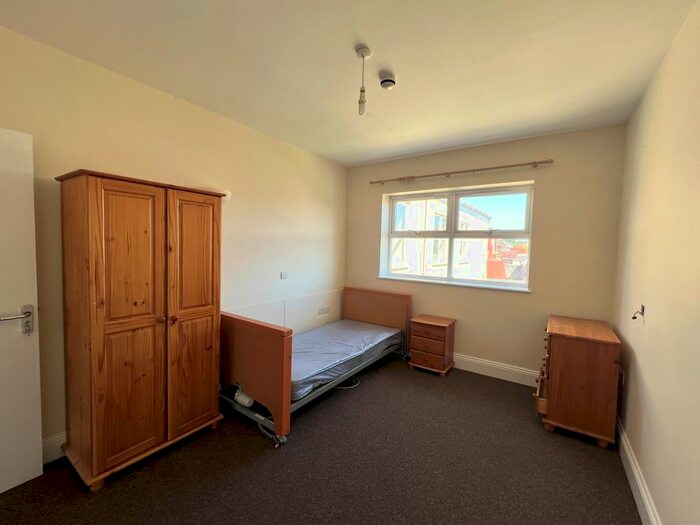 1 Bedroom Flat To Rent In Berrow Road, Burnham-On-Sea, TA8