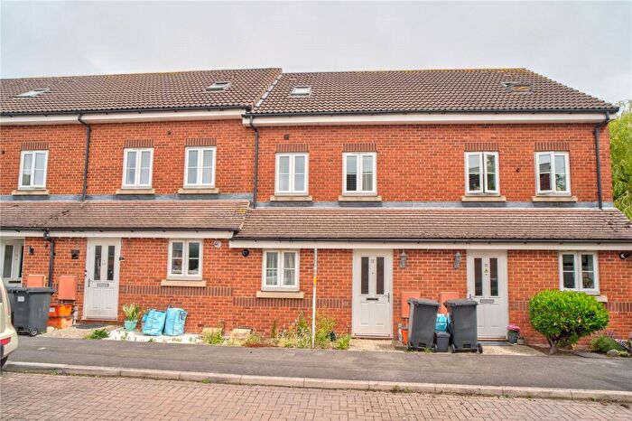 3 Bedroom Terraced House For Sale In Pavilion Close, Town Centre, Swindon, SN1