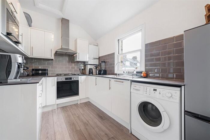2 Bedroom Flat For Sale In Nelson House, Beckenham Road, Beckenham, BR3
