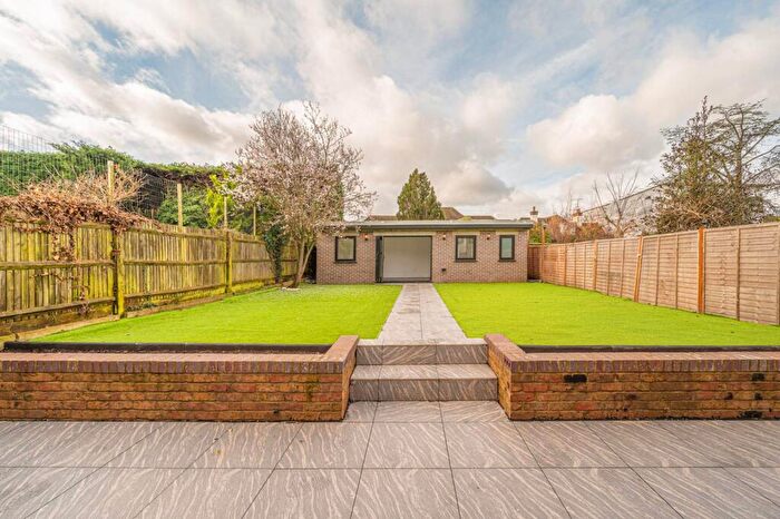 5 Bedroom Semi Detached House For Sale In Purley Avenue, Cricklewood, London, NW2