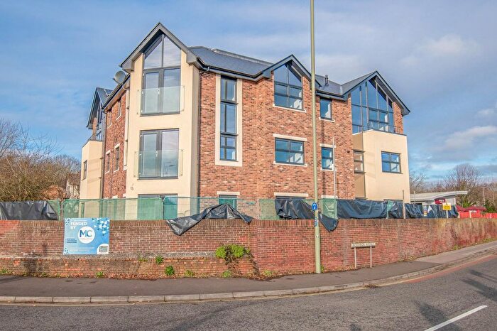 1 Bedroom Flat To Rent In Leigh Road, Eastleigh, SO50