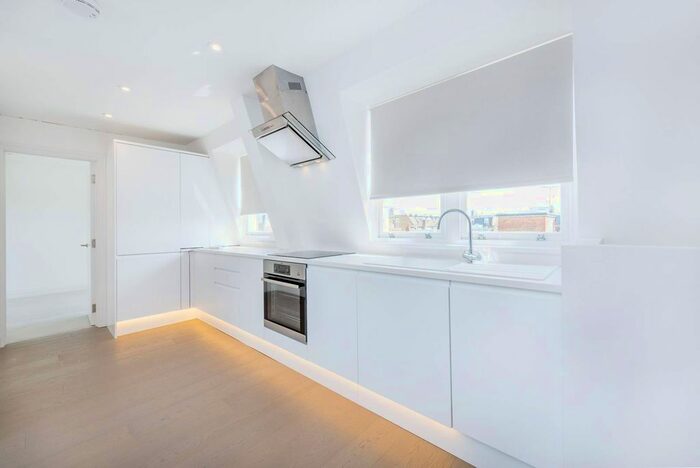 1 Bedroom Flat To Rent In Hetley Road, Shepherd's Bush, London, W12