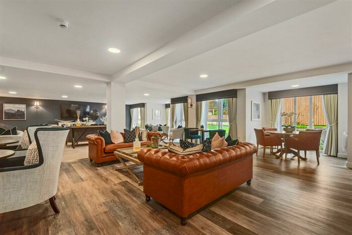 1 Bedroom Apartment For Sale In Elkington House, Charlton Green, Dover, CT16