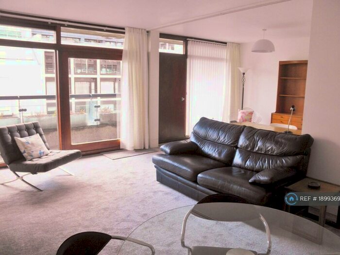 1 Bedroom Flat To Rent In Andrewes House, London, EC2Y