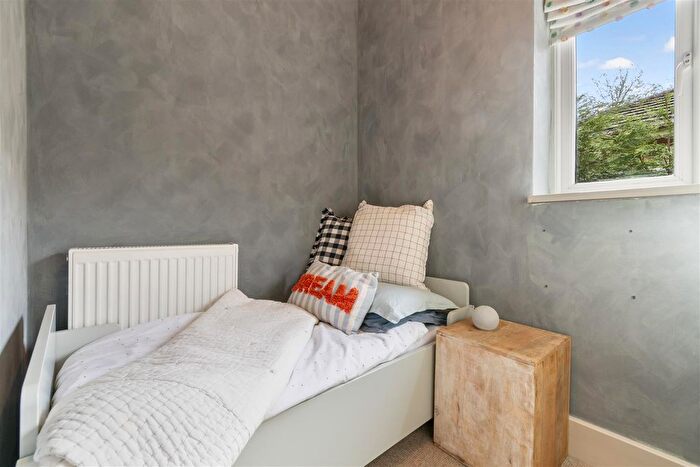 3 Bedroom Detached House For Sale In Bourne Vale, Walsall, WS9