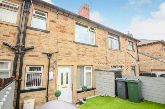 3 Bedroom Terraced House To Rent In South Street, Keighley, BD21