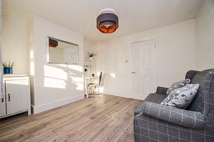 1 Bedroom Cottage For Sale In Chapel Lane, Lichfield, WS14