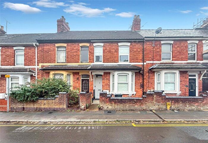 1 Bedroom Terraced House To Rent In Kent Road, Old Town, Swindon, Wiltshire, SN1