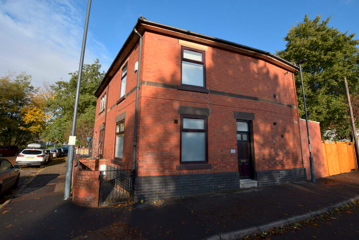 5 Bedroom Semi-Detached House To Rent In Wood Street, Derby, DE1