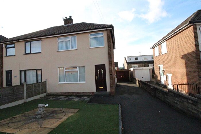 3 Bedroom Semi-Detached House For Sale In Copley Hill, Birstall, Batley, WF17