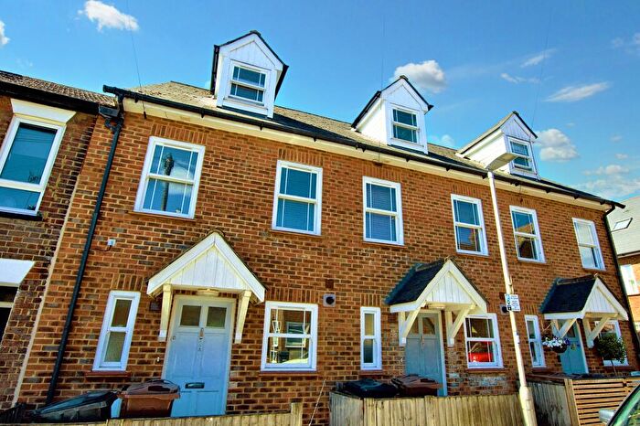 3 Bedroom Town House To Rent In Cavendish Road, St Albans, AL1