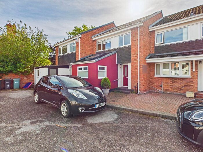 3 Bedroom Terraced House For Sale In Victoria Court, Chester, CH2