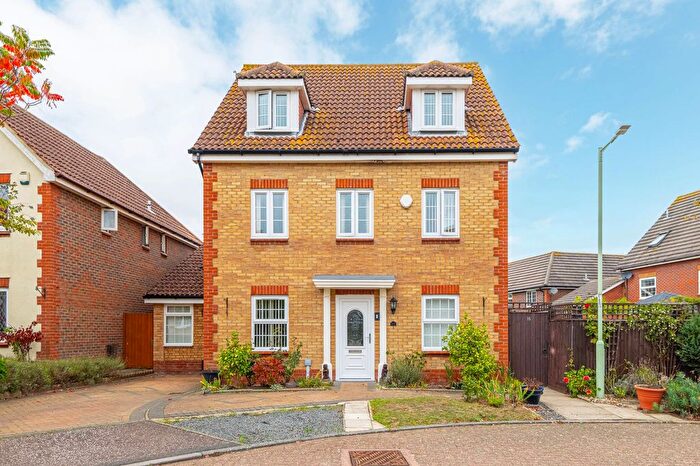 7 Bedroom Detached House For Sale In Matlock Dale, Carlton Colville, NR33