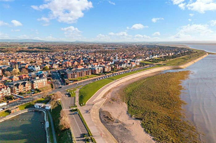 3 Bedroom Flat For Sale In Marine Drive, Lytham St. Annes, Lancashire, FY8
