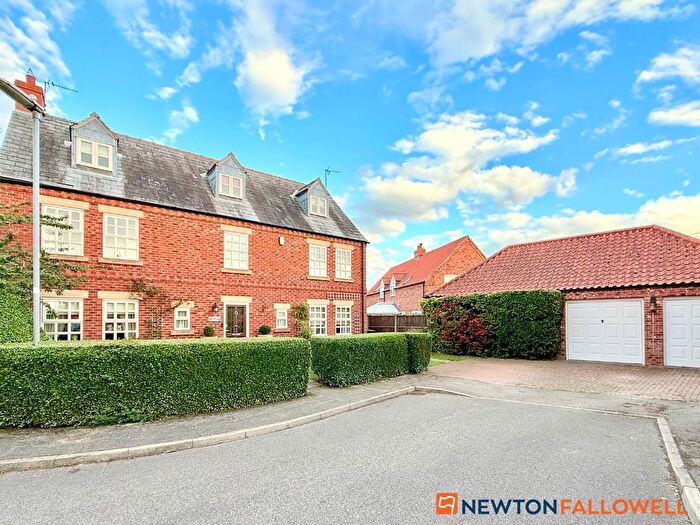 5 Bedroom Detached House For Sale In Bells Court, Carlton-Le-Moorland, LN5