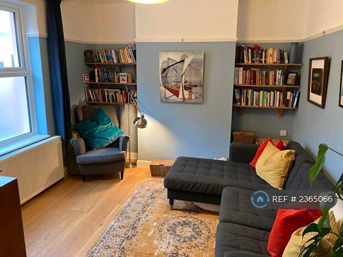 2 Bedroom End Of Terrace House To Rent In Bath Street, Bristol, BS3