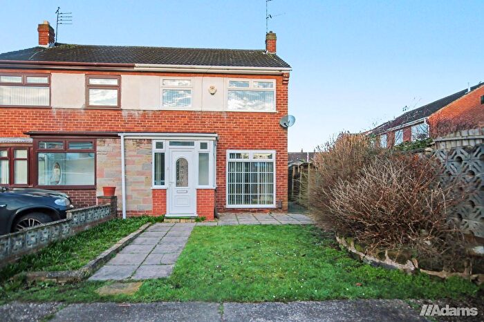 3 Bedroom Semi Detached House To Rent In Clincton View, Widnes, WA8