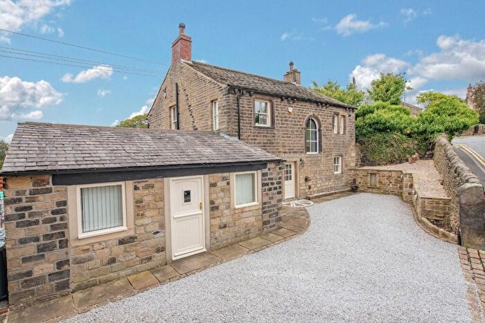 4 Bedroom Detached House For Sale In - Green Head Lane, Utley, BD20